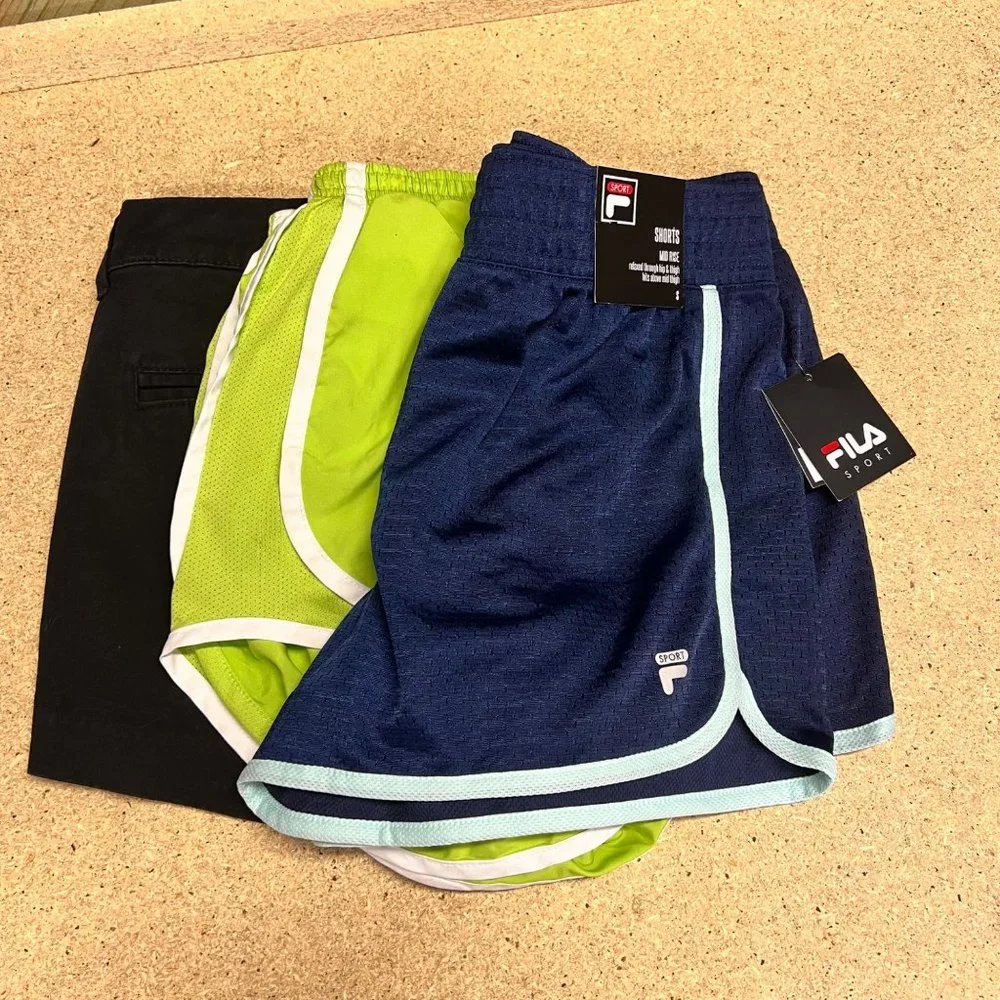 Women‎ short bundle! Size Small.